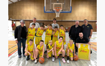 Inauguration des maillots UCLA U13M2  - LISS-TRANSPORT